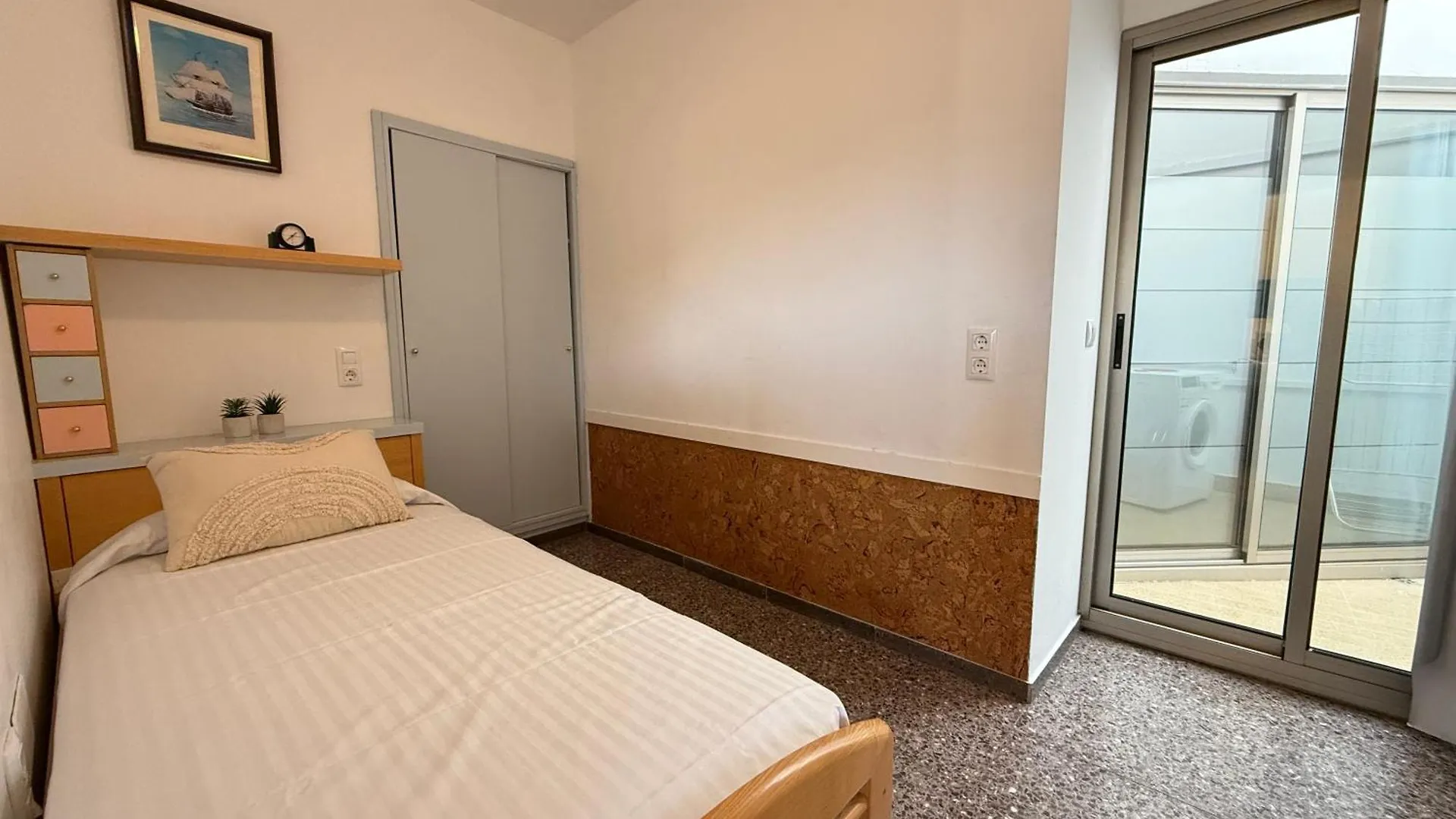 Agi Peater Center Apartment Roses Spain