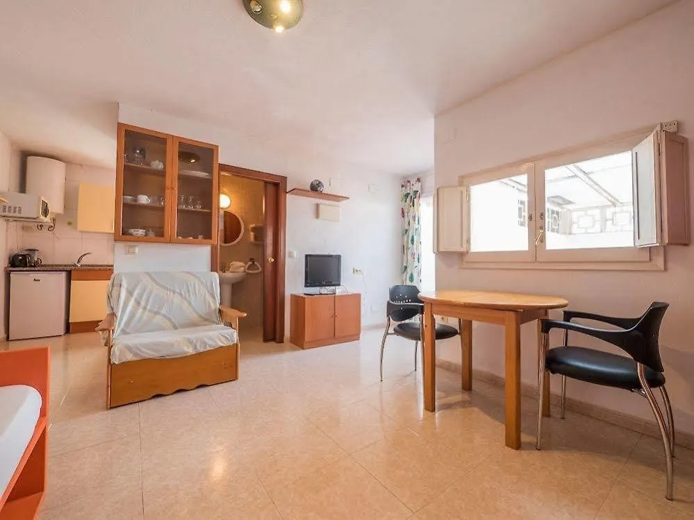 Agi Peater Center Apartment Roses Spain
